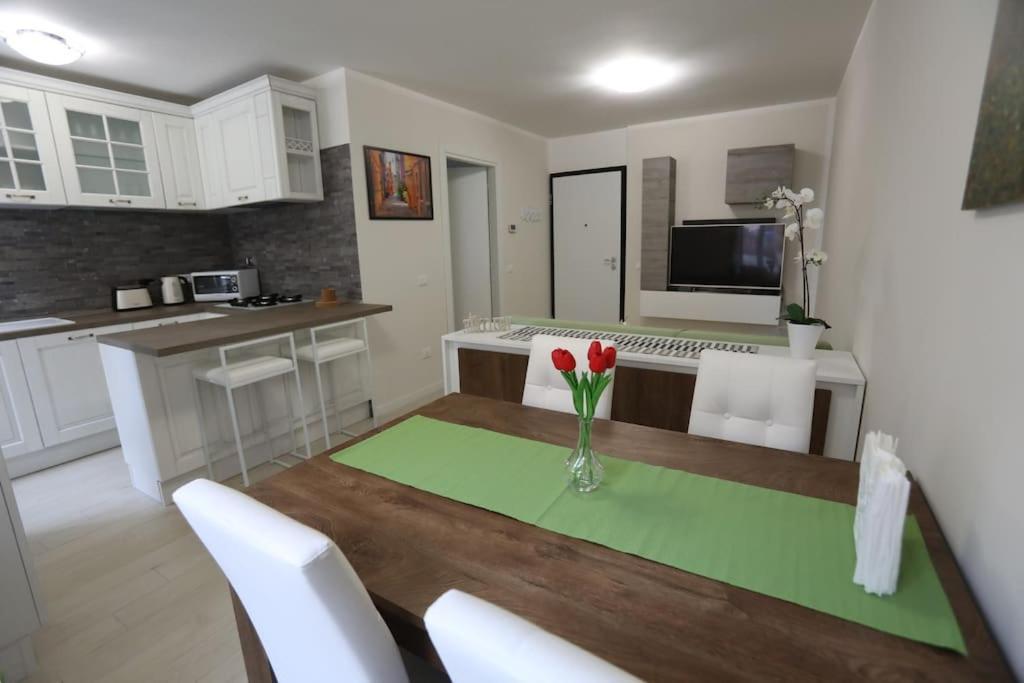 Casa Magenta Apartment 2 Valeggio sul Mincio Eksteriør bilde