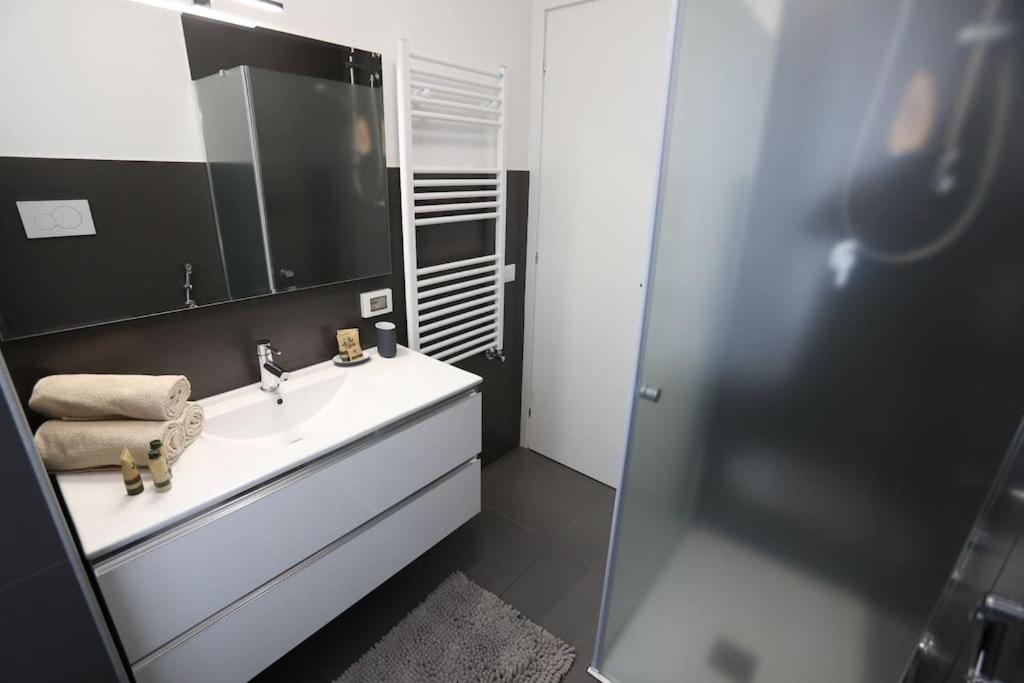 Casa Magenta Apartment 2 Valeggio sul Mincio Eksteriør bilde